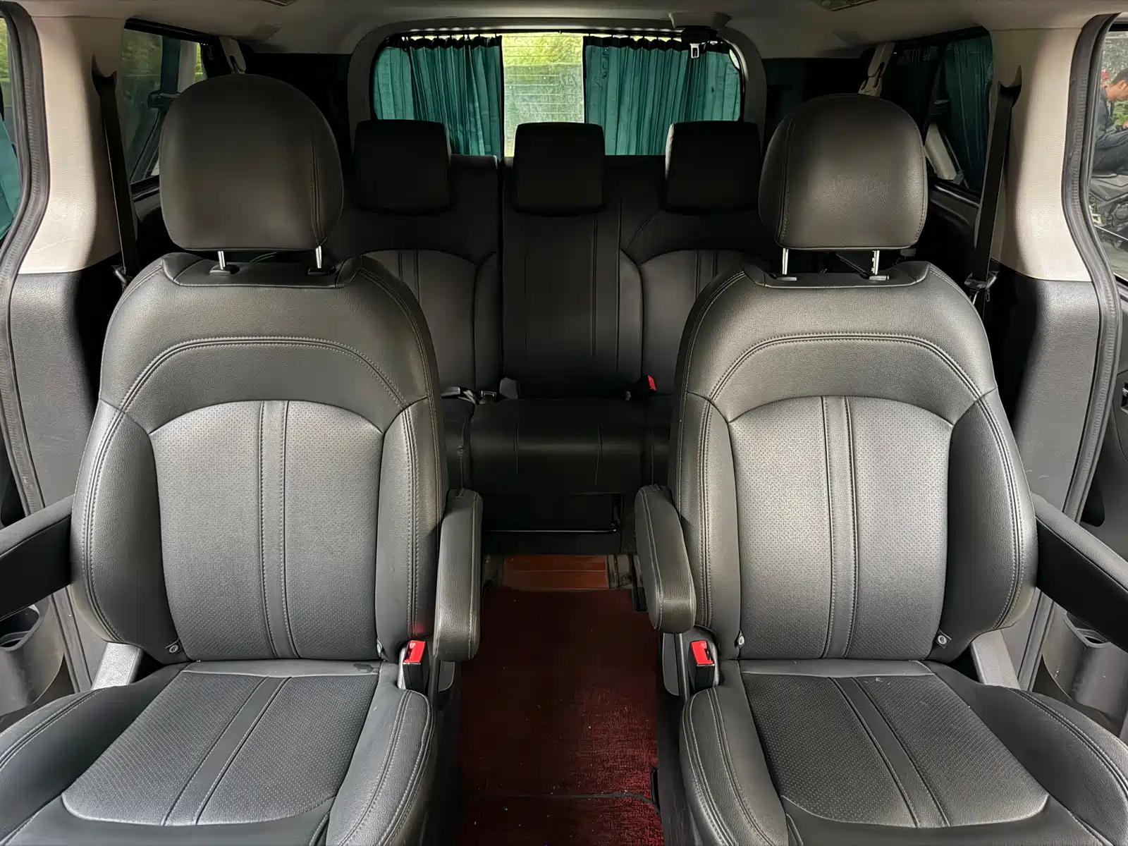 Фото 23 - Maxus G10