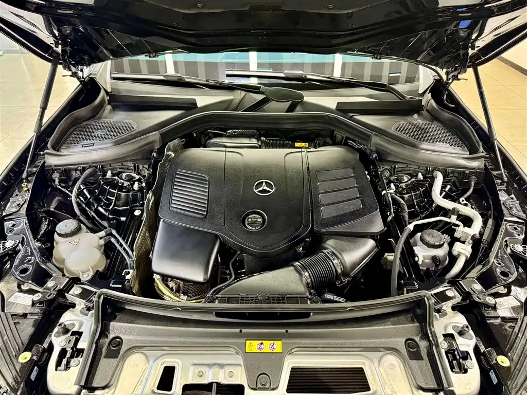 Mercedes-Benz GLC 2024 GLC 300 L 4MATIC Dynamic 5-seater фото 10