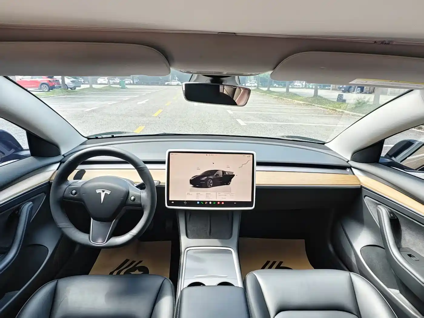 Фото 5 - Tesla Model 3