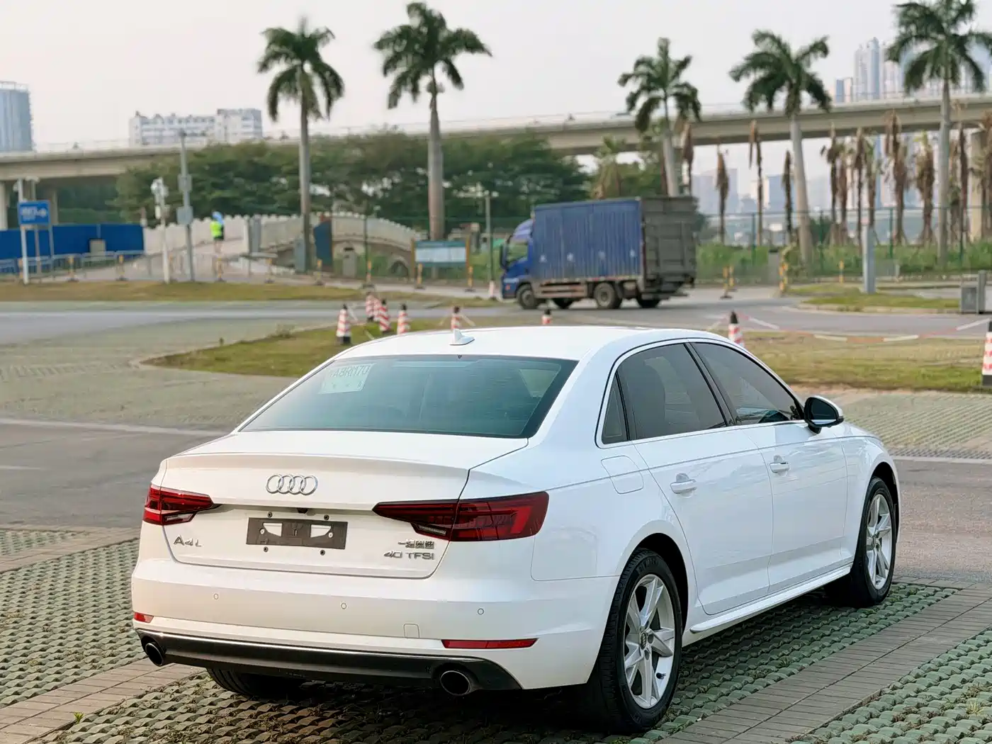Audi A4L 2018 30th Anniversary 40 TFSI Progressive фото 4