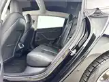 Фото 4 - Tesla Model 3