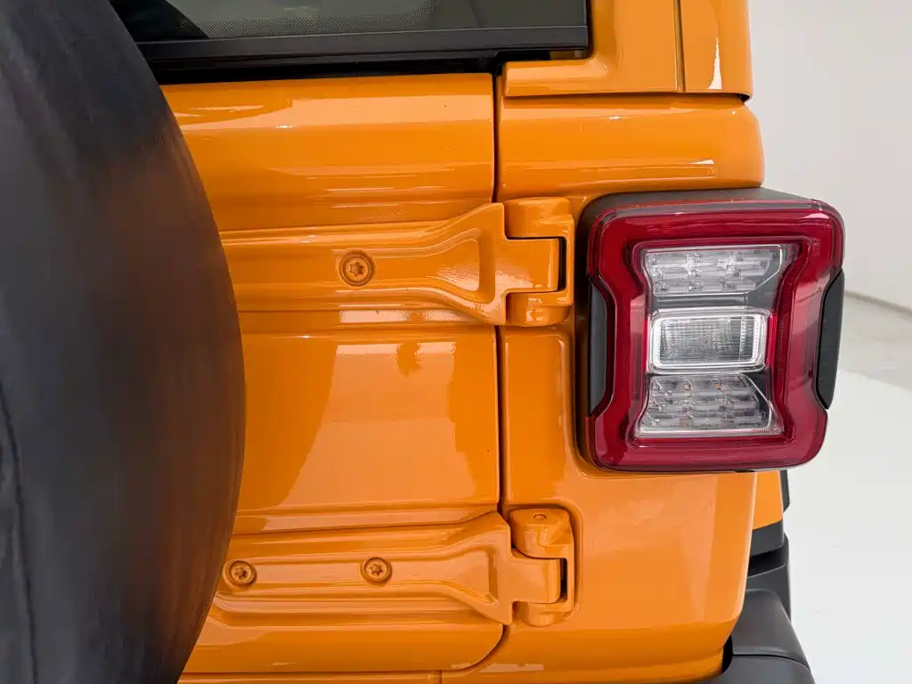 Фото 7 - Jeep Wrangler