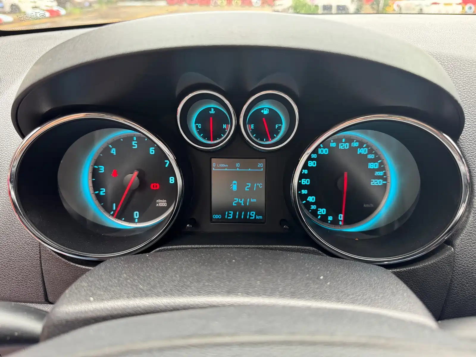 Фото 8 - Changan CS35