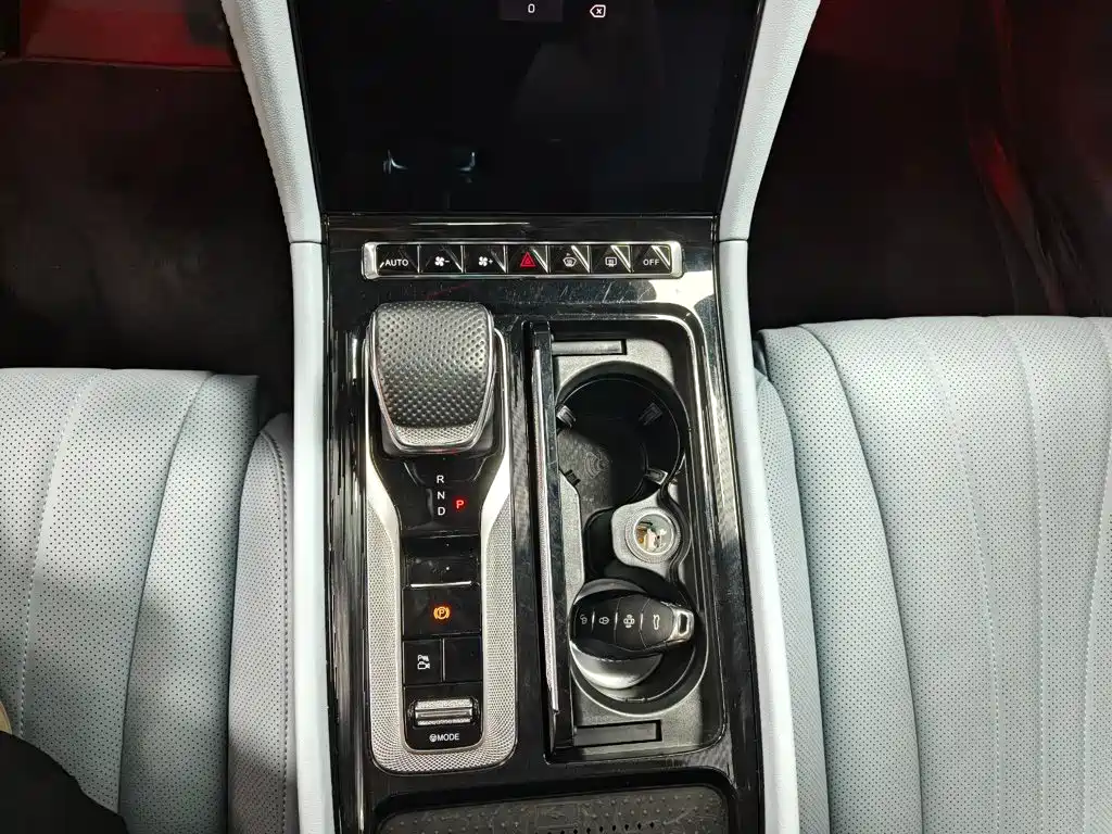 Hongqi H5 PHEV 2025 2025 170 Super Hybrid Edition