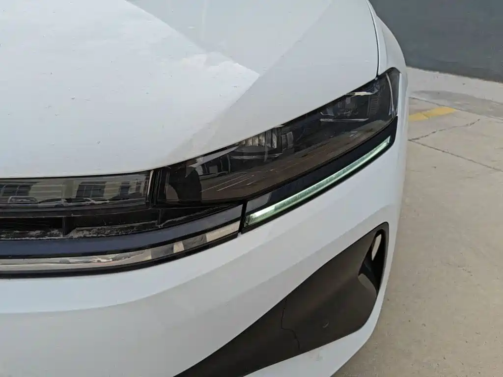 Volkswagen Sagitar 2026 2025 300TSI DSG Mid-range Edition