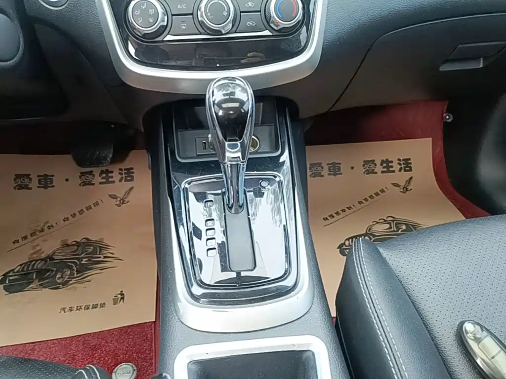 Nissan Tiida, миниатюра 10