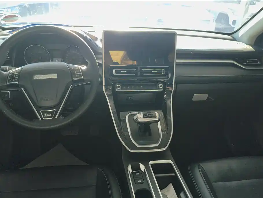 Haval M6 2021 PLUS 1.5T DCT Luxury Smart Connect фото 12