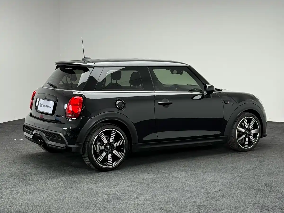 MINI 2023 2.0T COOPER S Artist фото 21