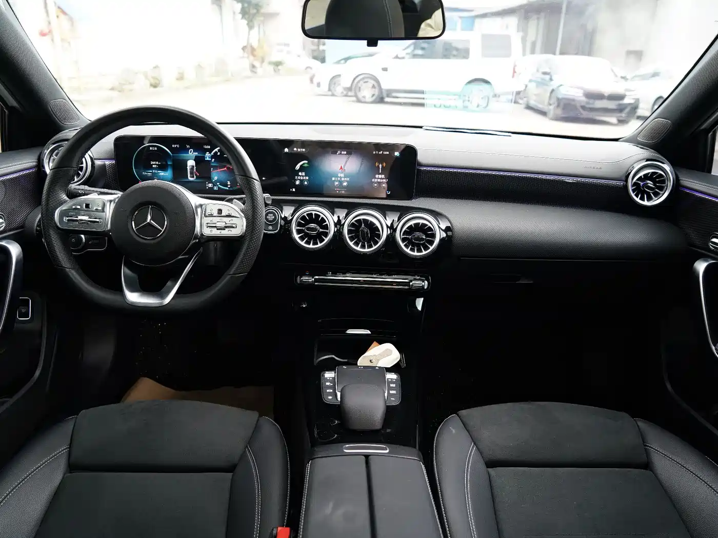 Mercedes-Benz A-Class 2023 A 200 L Fashion фото 5