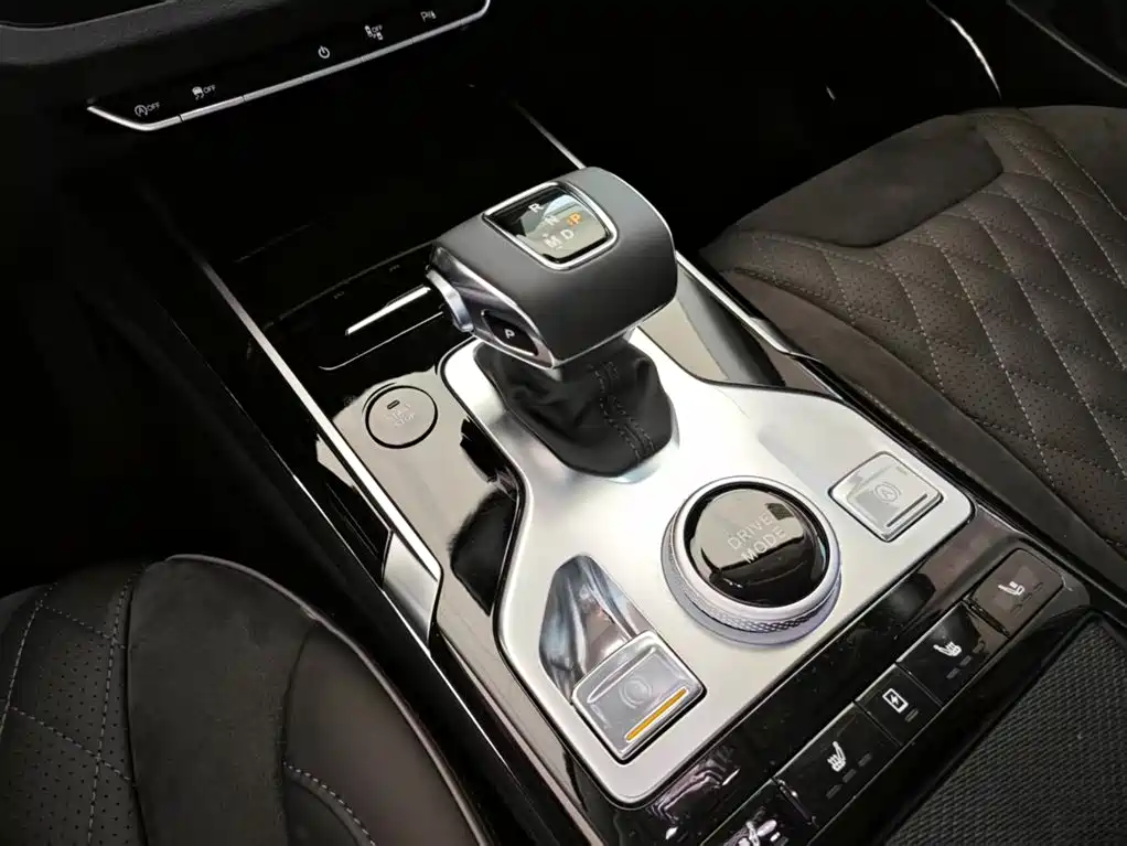 Hongqi HS5 2019 2.0T Smart Connect Enjoy Edition фото 17