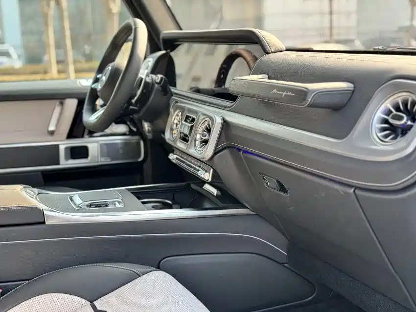 Mercedes-Benz G-Class AMG 2025 AMG G 63 фото 7