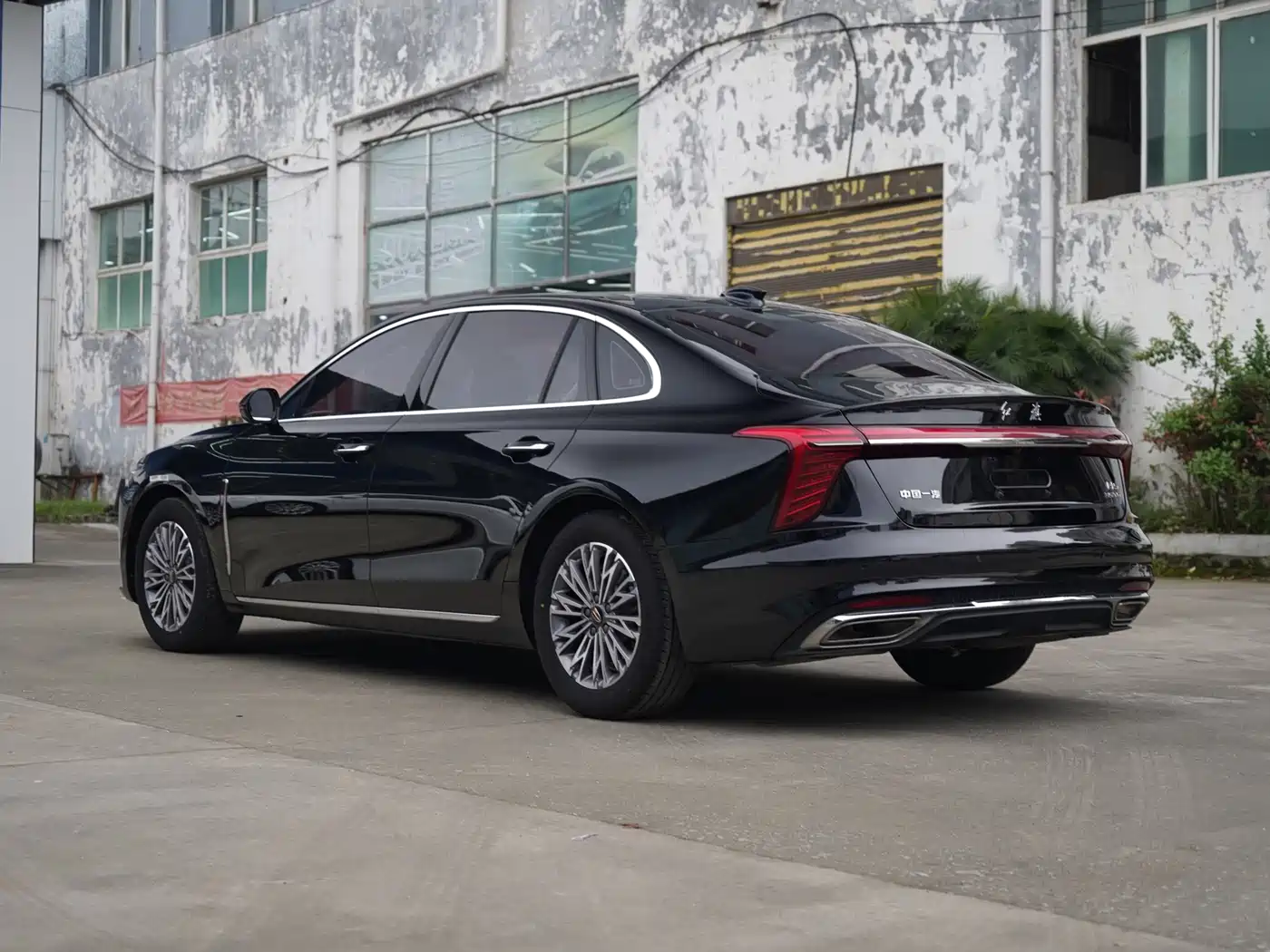 Hongqi H5 2024 1.5T DCT Smart Connect Flag Rhythm Edition фото 7