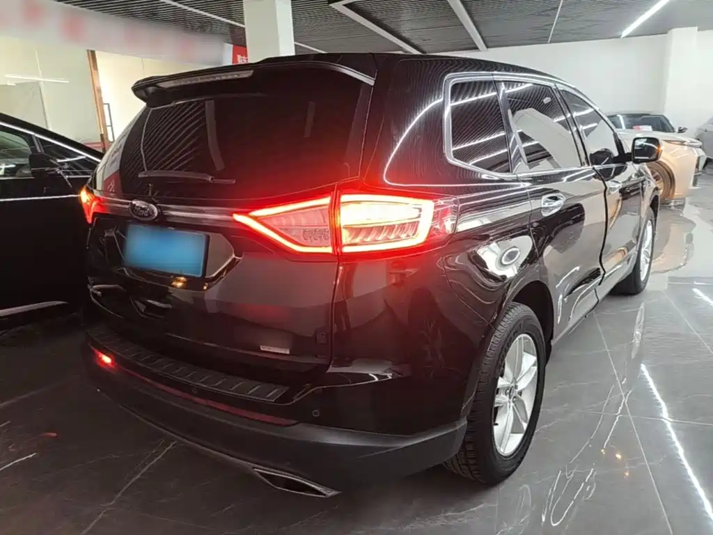 Ford Edge 2017 2017 EcoBoost 245 2WD Platinum 5-seater
