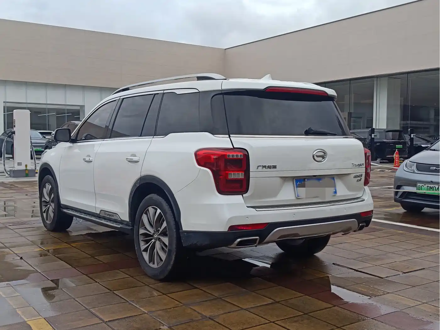 GAC Trumpchi Trumpchi GS8 2017 320T 2WD Luxury Smart Connect (7-seater) фото 9