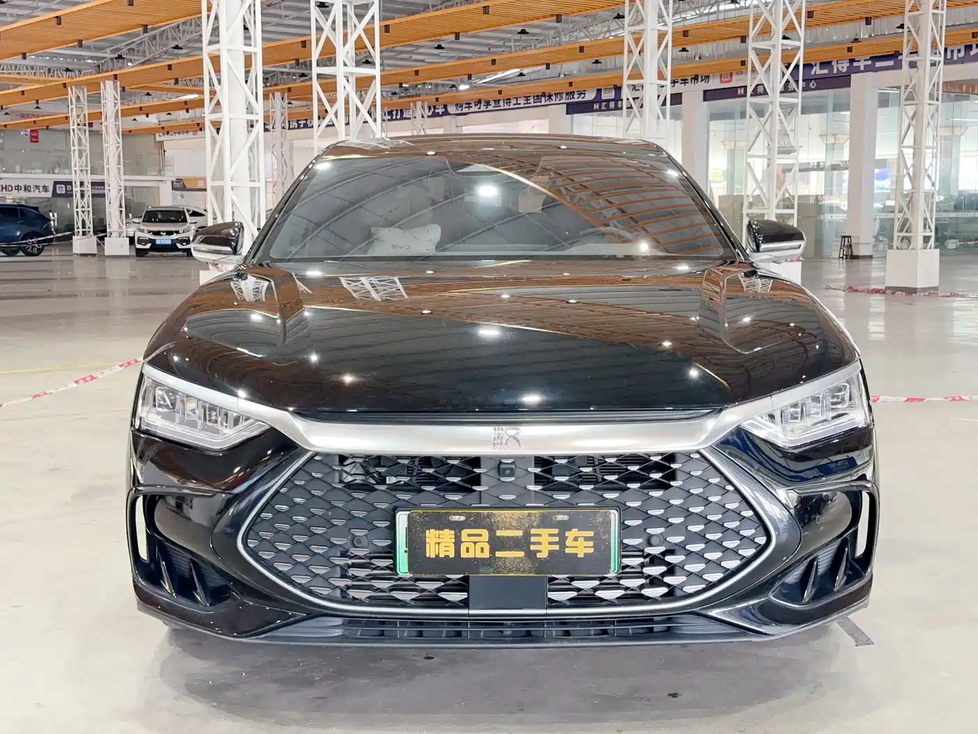 BYD Han 2022 DM-i 121KM Premium Edition фото 2
