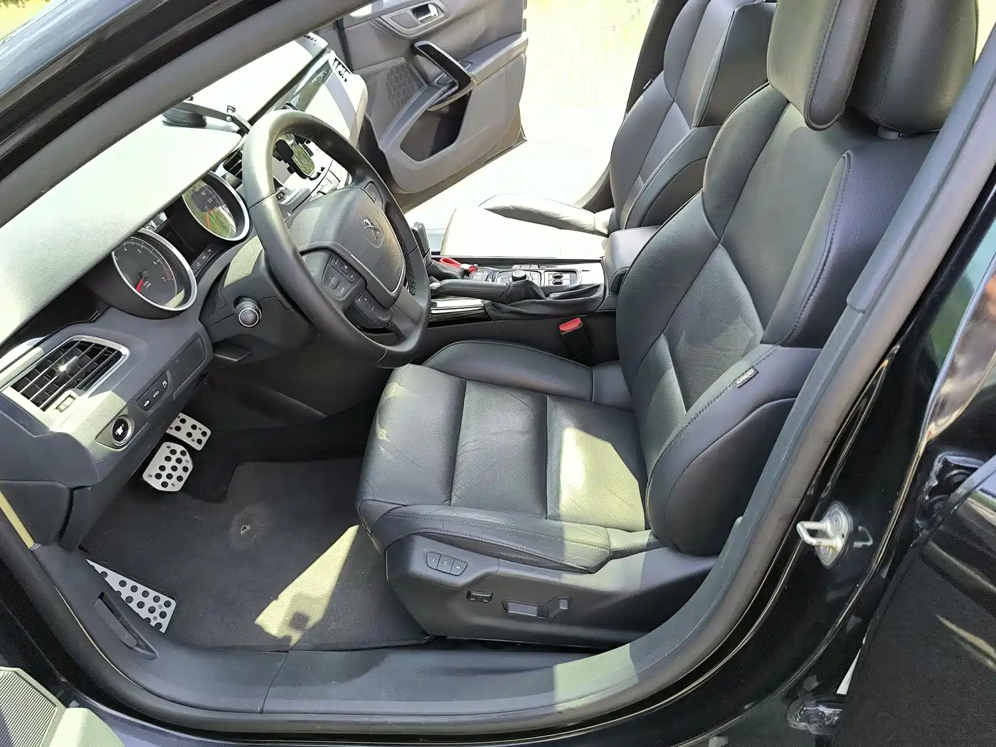 Peugeot 508 2012 2.3L Roland Garros Edition фото 7