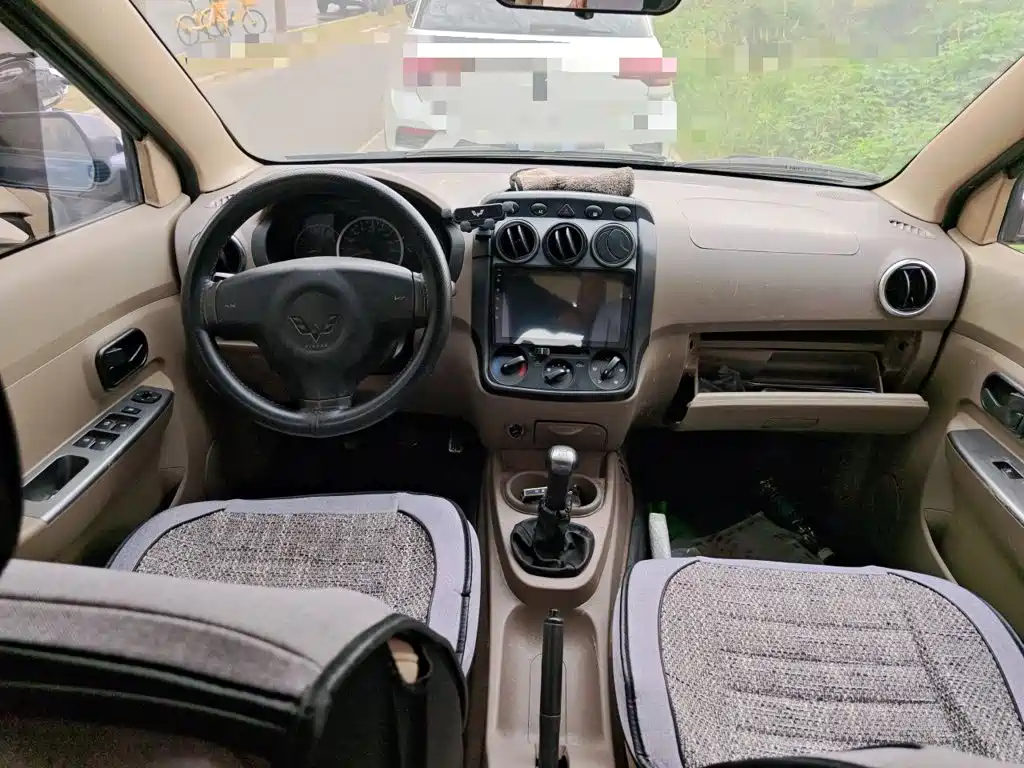 Wuling Motors Wuling Hongguang 2014 2014 1.2L Standard (China IV)