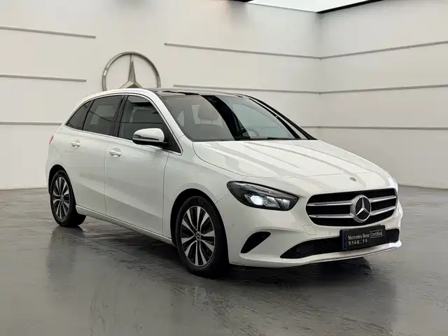 Mercedes-Benz B-Class 2022 B 200 Dynamic — фото 3