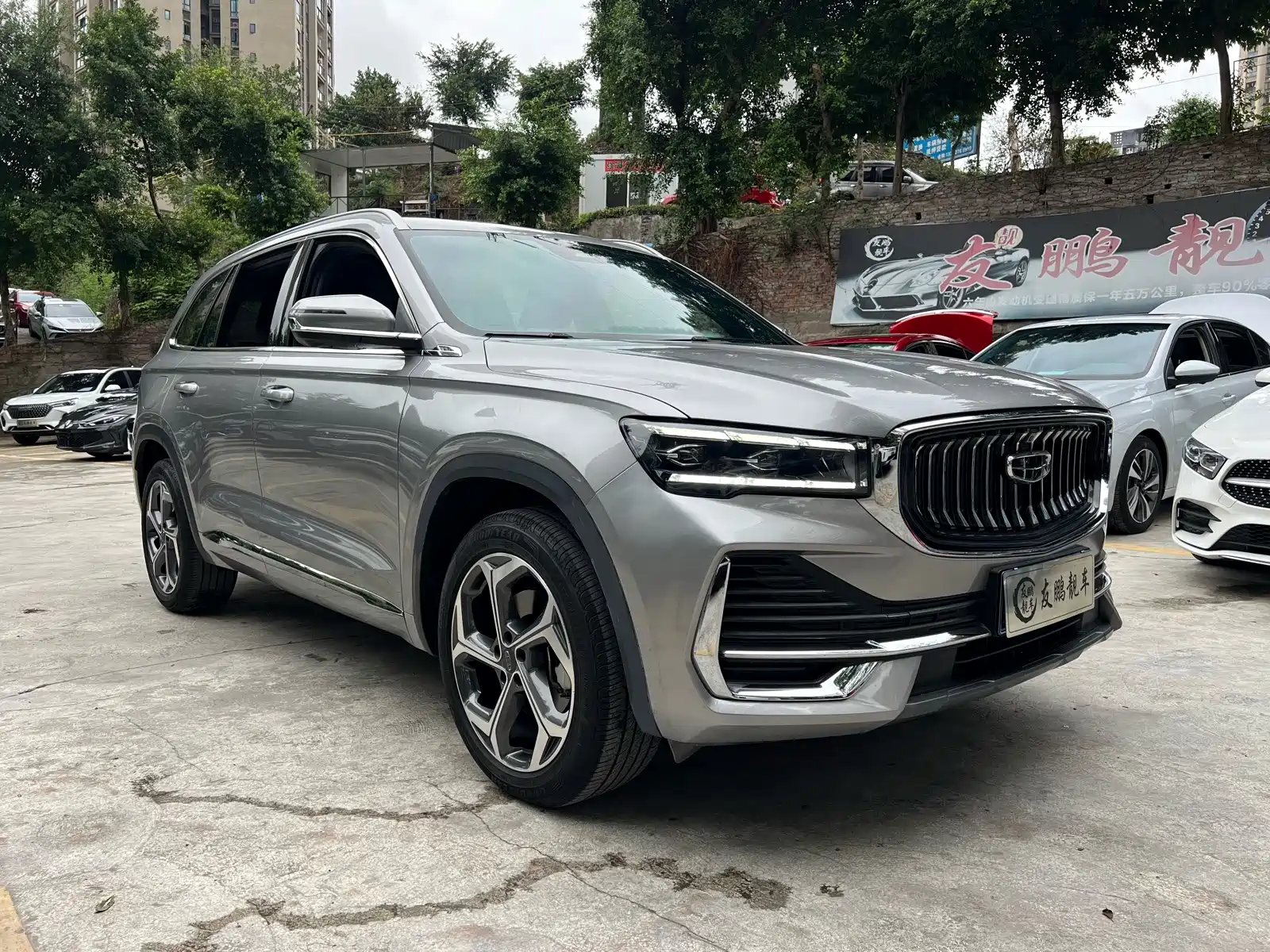 Фото 3 - Geely Monjaro
