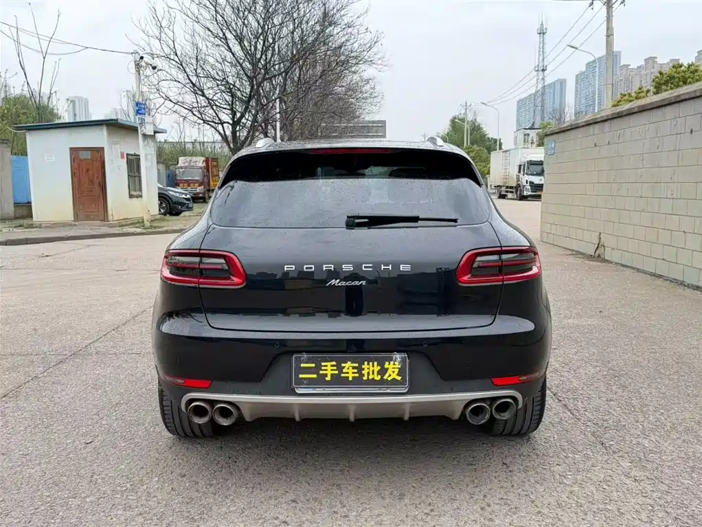 Porsche Macan 2016 Macan 2.0T фото 13