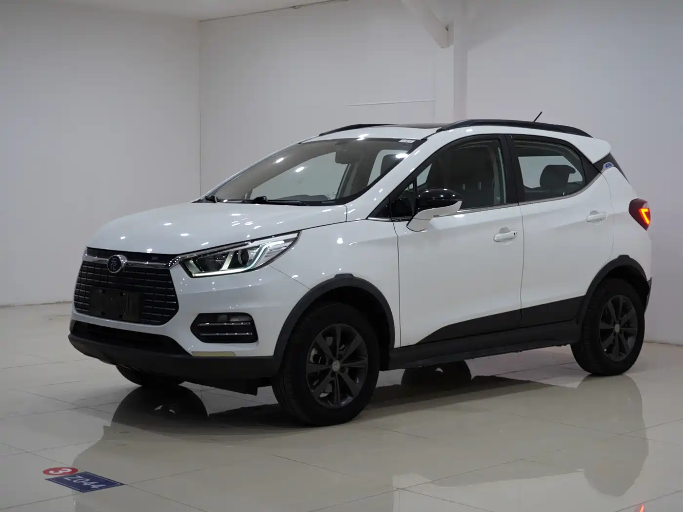 BYD Yuan New Energy 2019 2019 EV360 Smart Connect Premium Edition