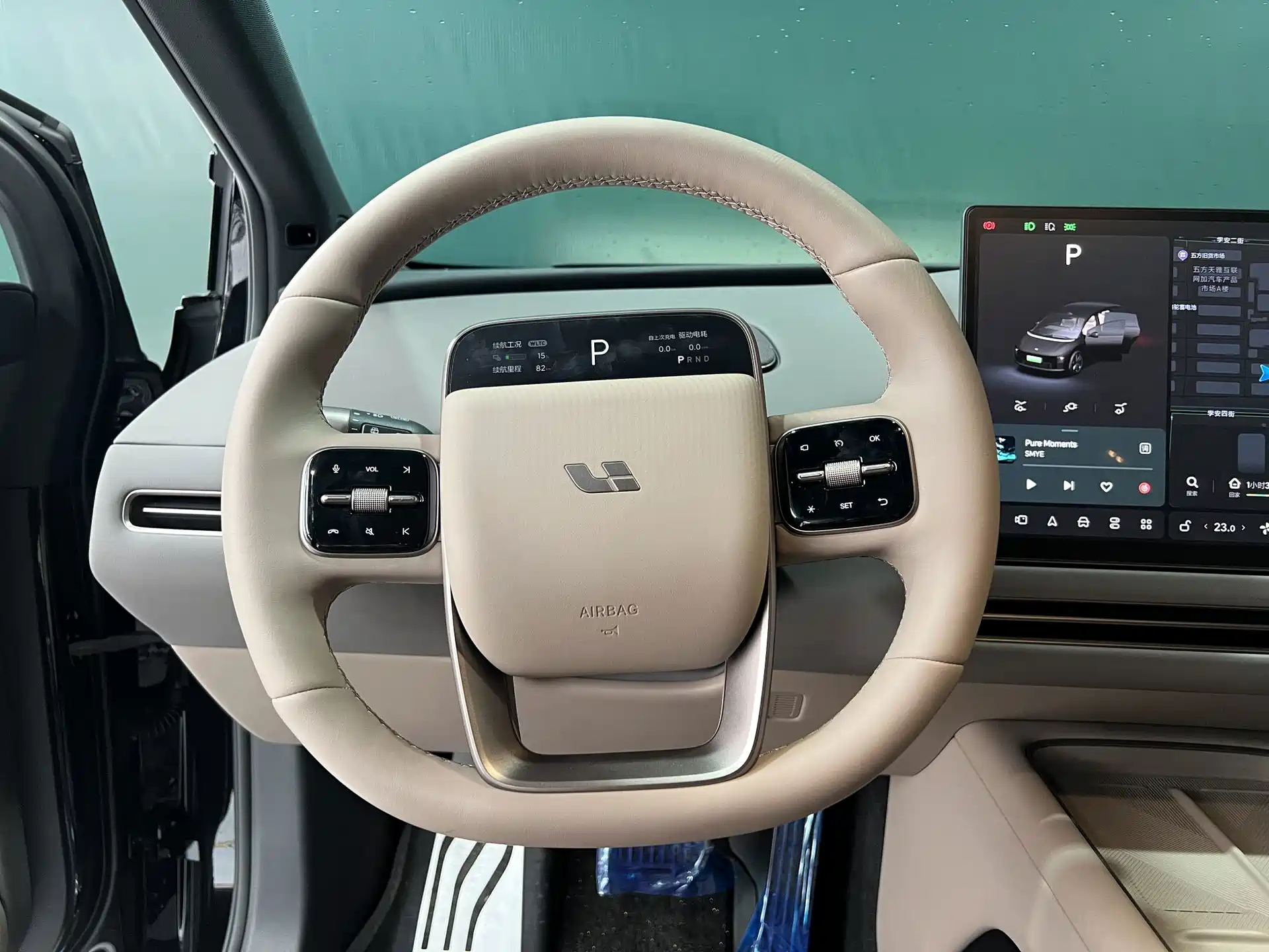 صورة 7 - Li Auto i6