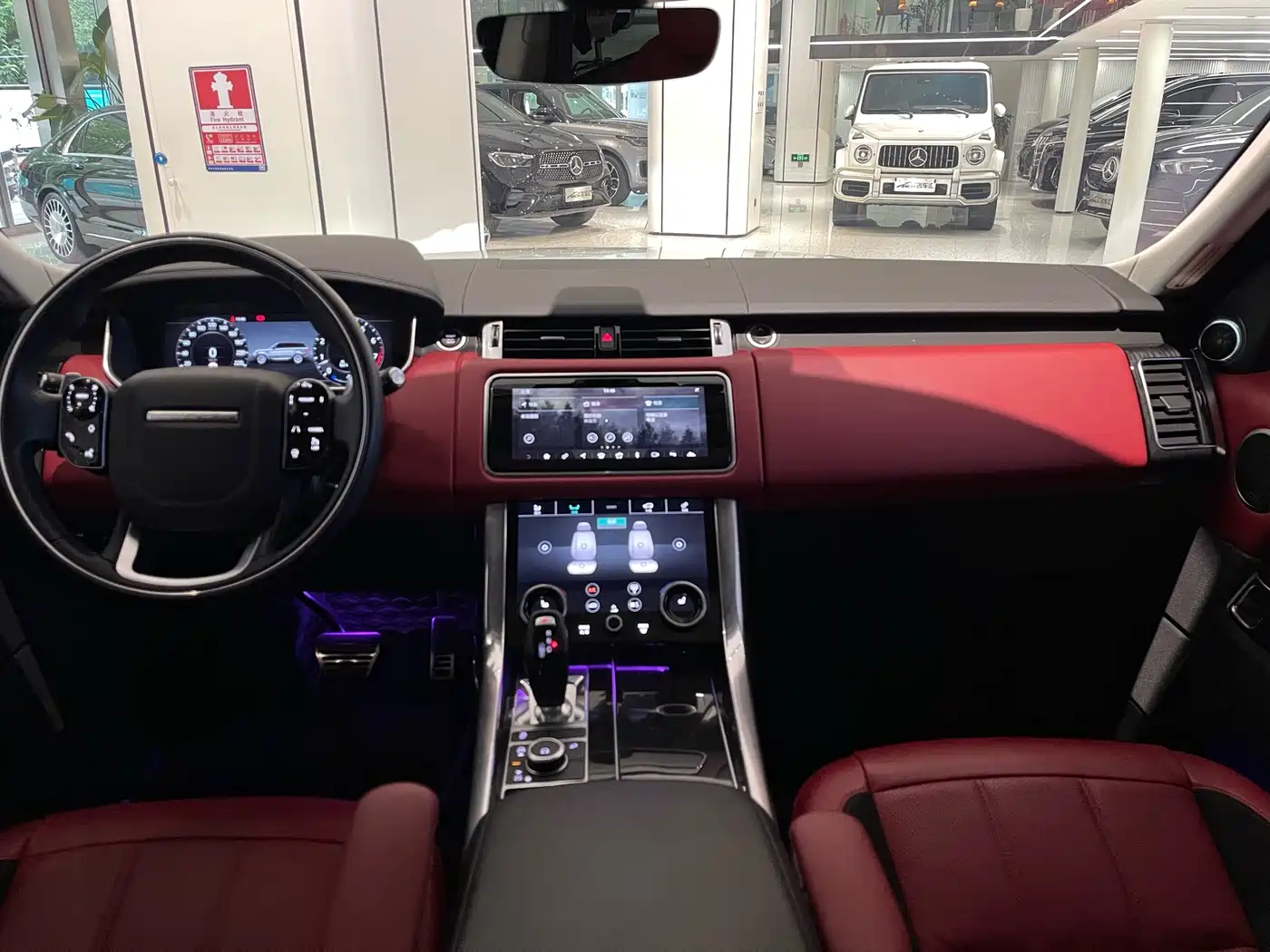 Land Rover Range Rover Sport 2022 3.0 L6 Gloss Black Edition фото 5