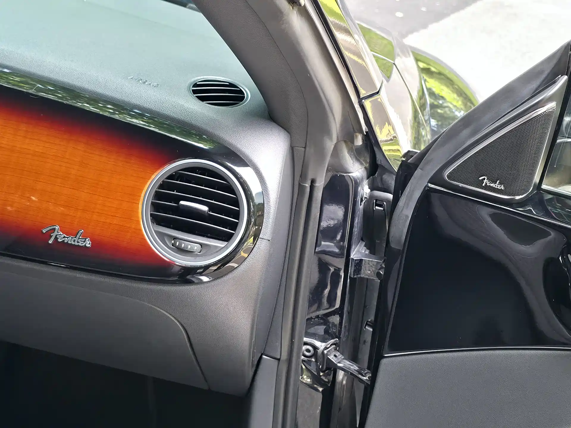 Photo 21 - Volkswagen Beetle