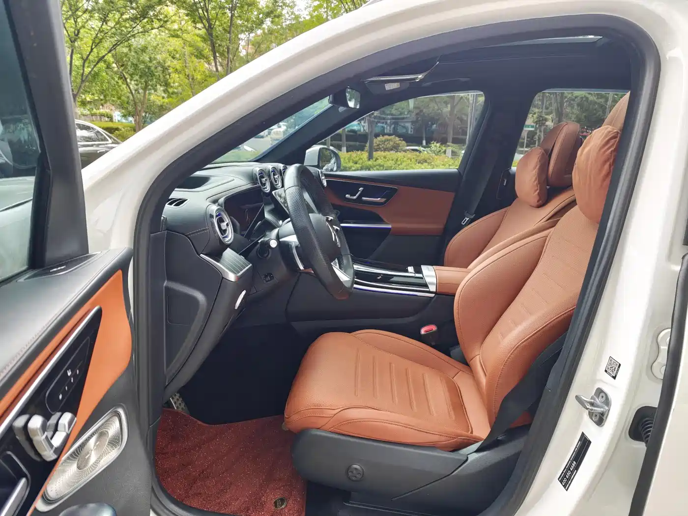 Photo 22 - Mercedes-Benz GLC