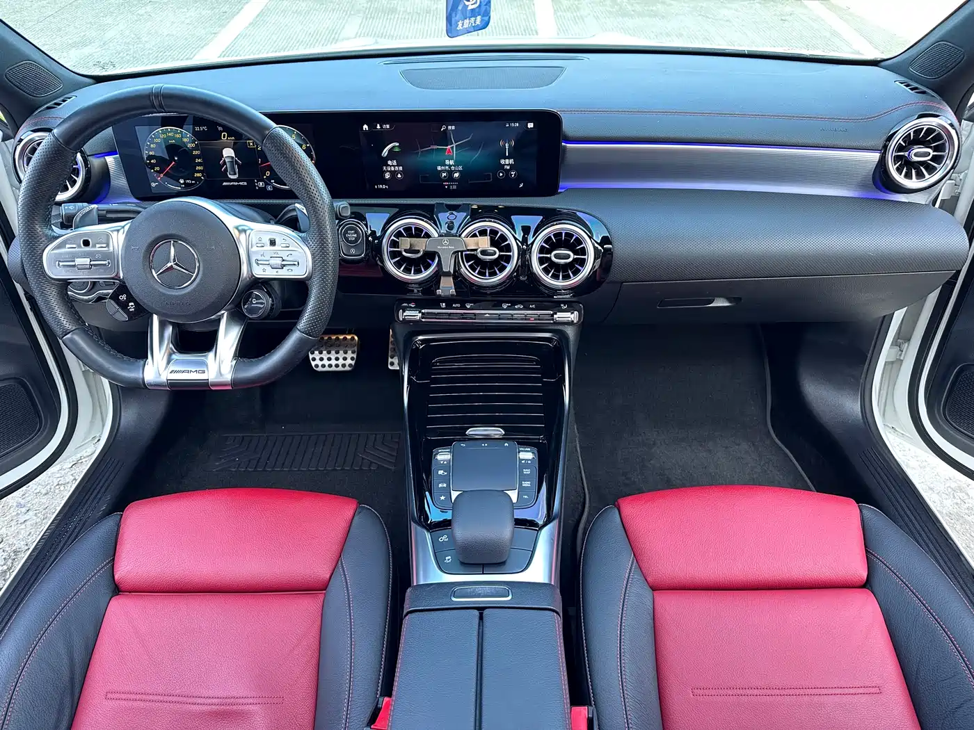 Mercedes-Benz A-Class AMG 2020 AMG A 35 L 4MATIC фото 4