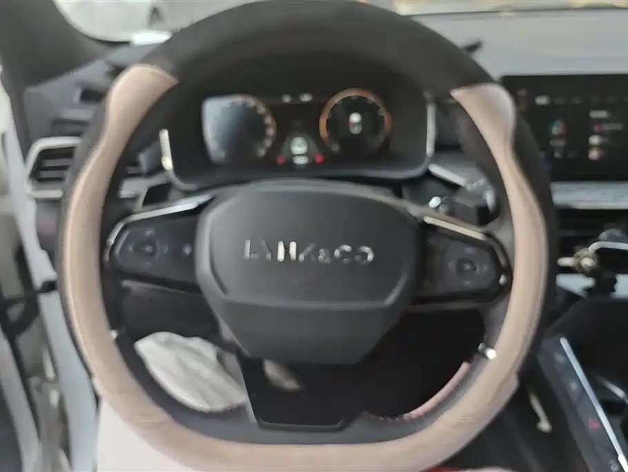 Lynk & Co 06 2020 1.5T Power Pro фото 15