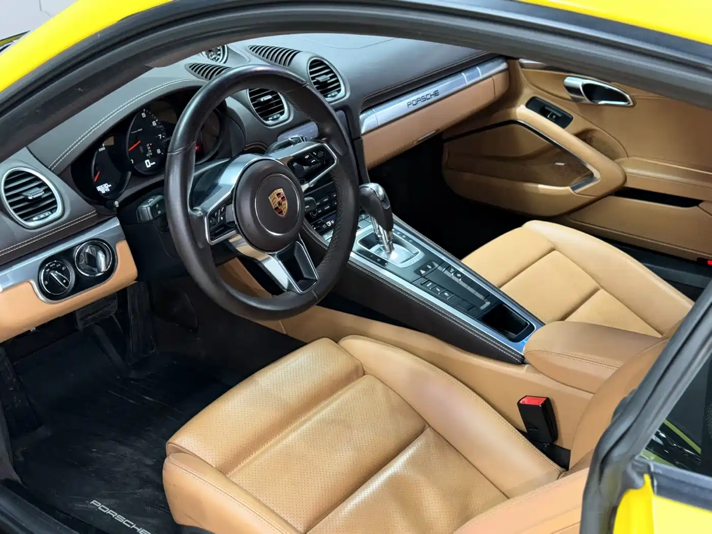 Porsche 718 2018 Cayman 2.0T фото 14