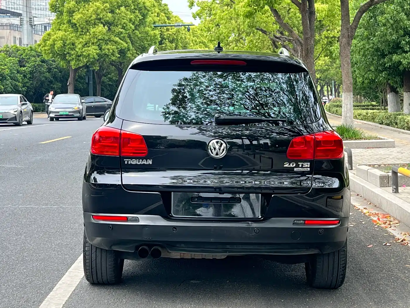 Volkswagen Tiguan 2012 2.0TSI Luxury Edition фото 5