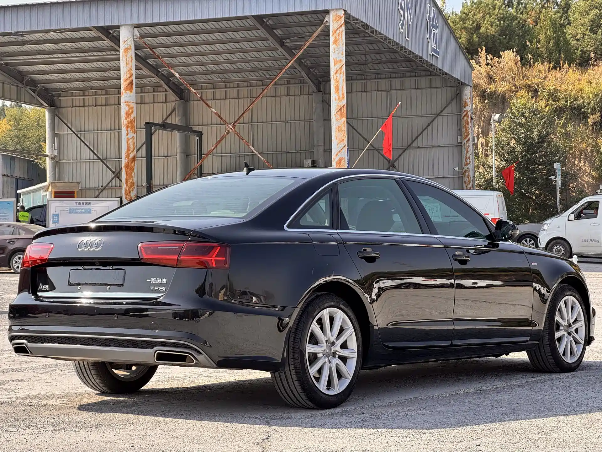 Фото 7 - Audi A6L