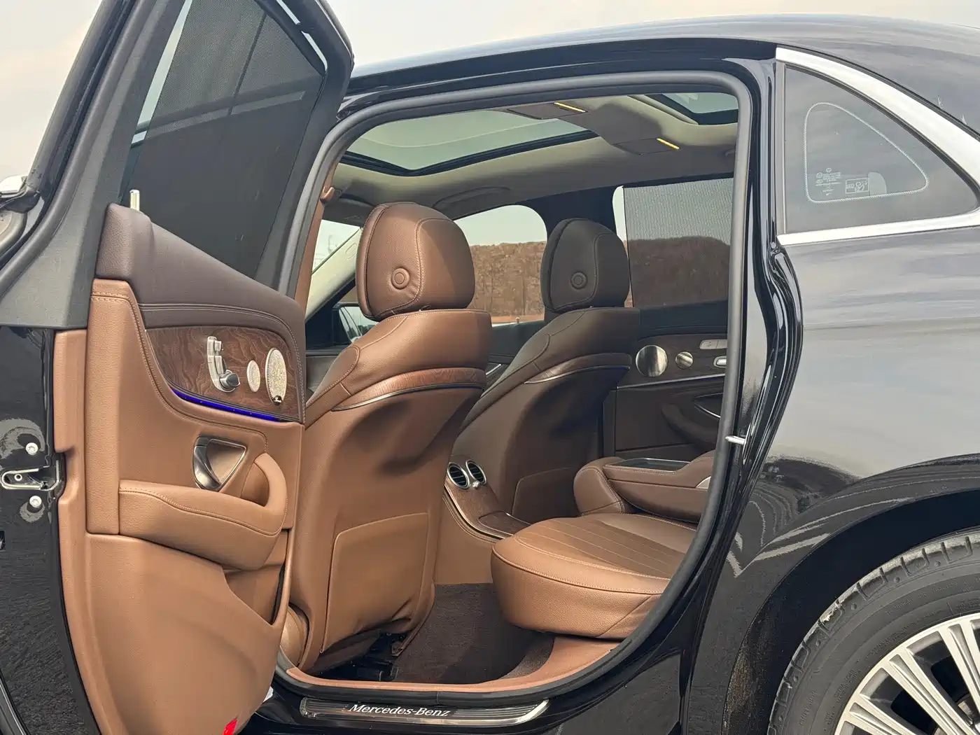 Mercedes-Benz E-Class 2022 E 300 L Luxury фото 12