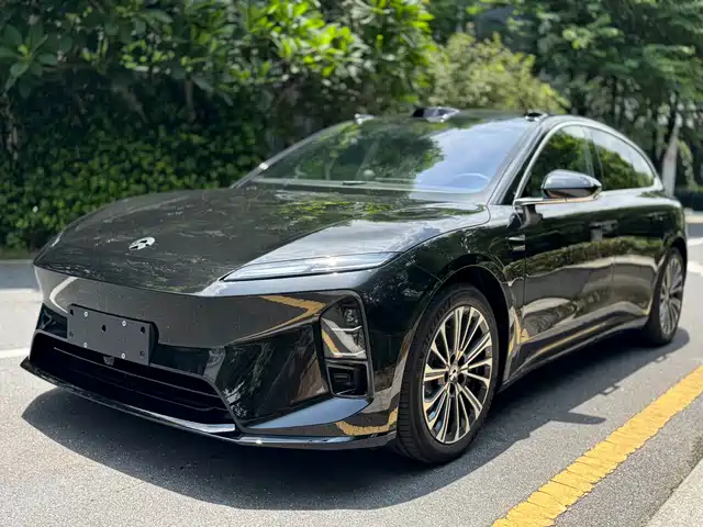 NIO NIO ET5T