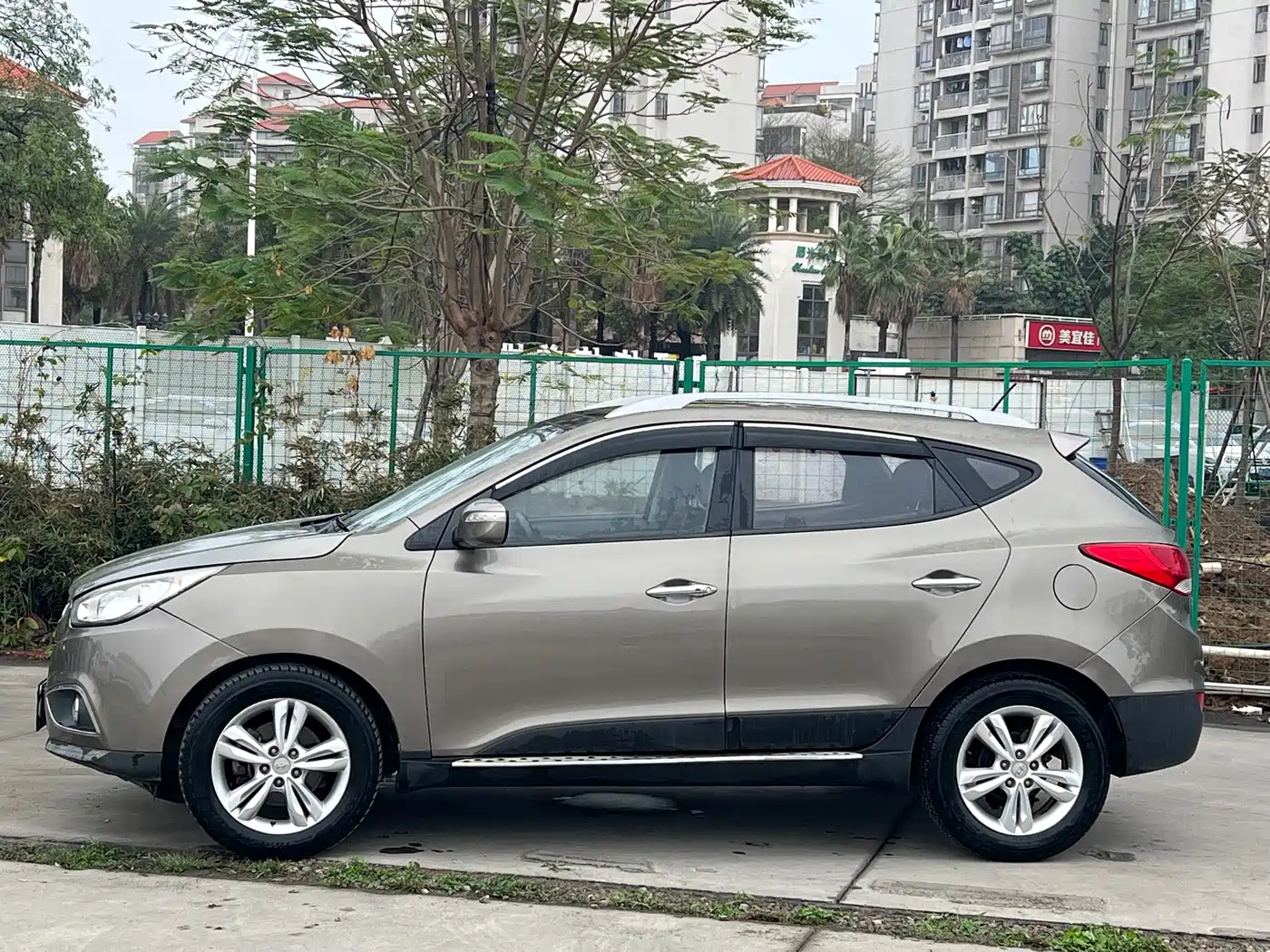 Hyundai Beijing Hyundai ix35 2012 2.4L Automatic 2WD GLS Premium фото 3