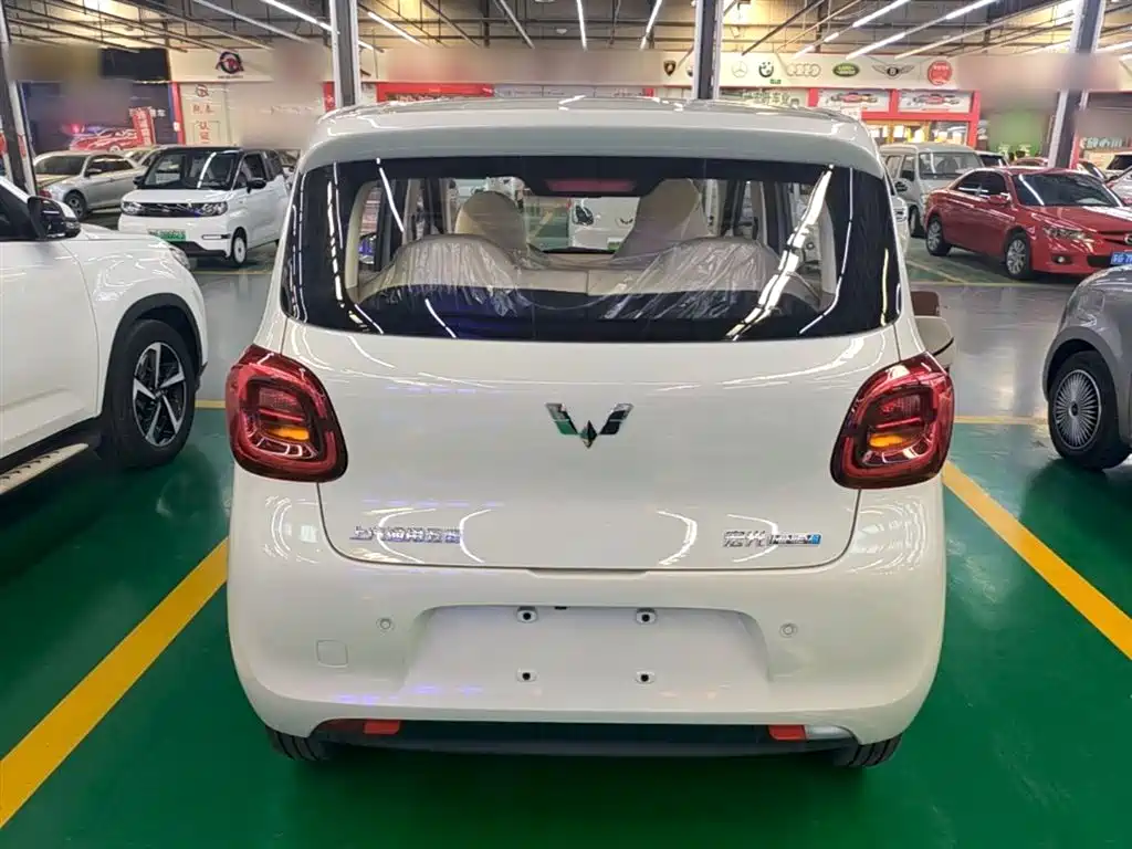 Wuling Motors Hongguang MINIEV 2026 2025 4-Door Advanced