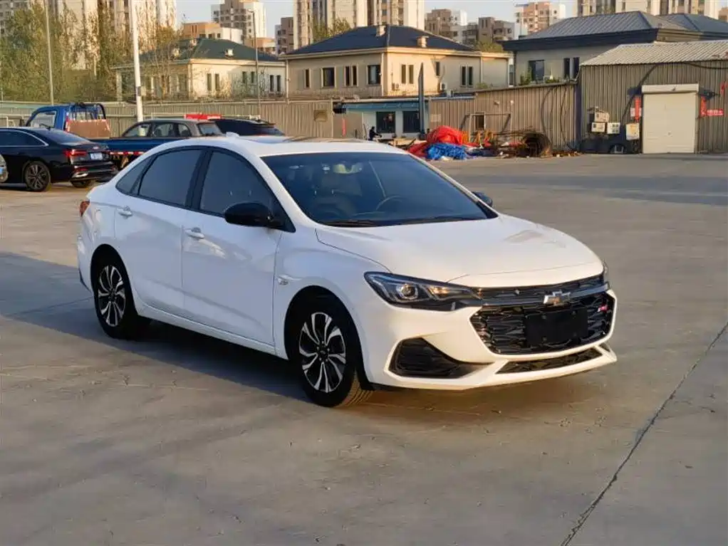 Chevrolet Monza 2019 RS 330T Auto Smooth Edition China VI фото 3