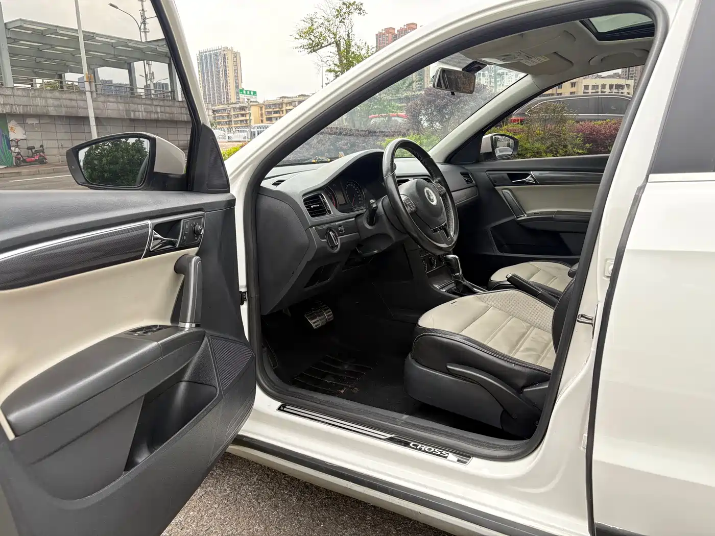 Volkswagen Gran Lavida 2014 1.6L Auto фото 9