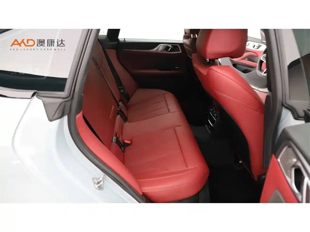 BMW 4 Series 2024 430i Gran Coupe M Sport Shadowline Package фото 8