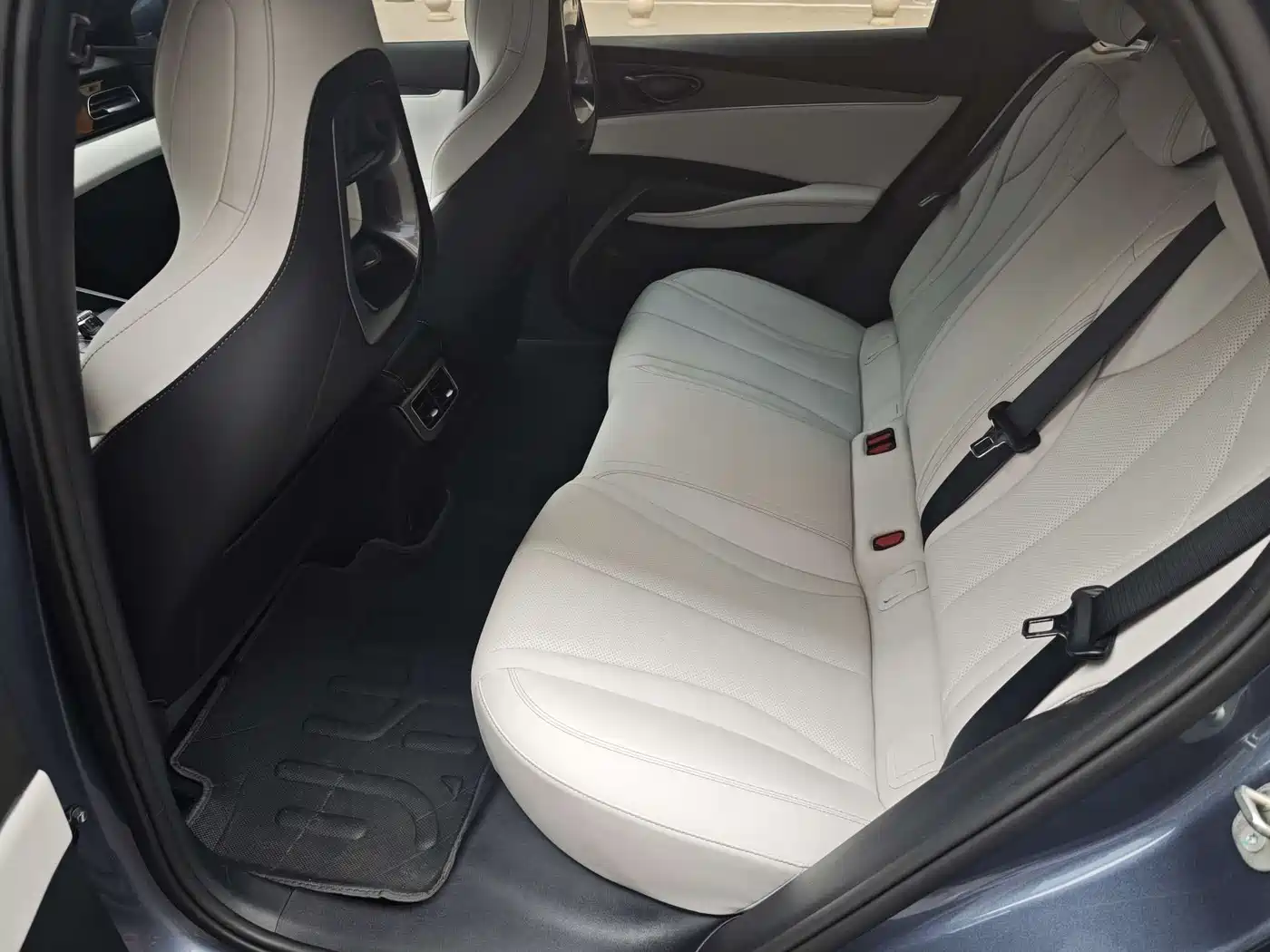 BYD Seal 06 New Energy 2024 DM-i 80KM Luxury фото 11