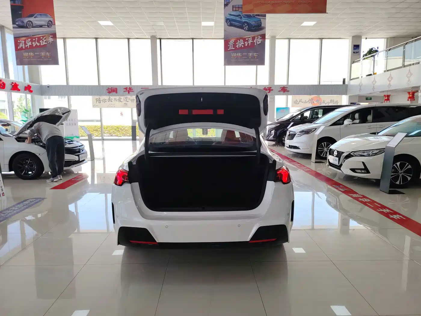 BMW 2 Series 2025 225L M Sport Package фото 14