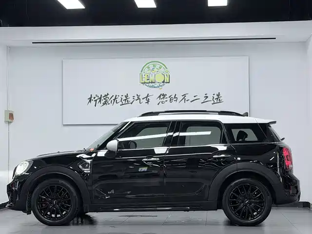 MINI COUNTRYMAN 2017 2.0T COOPER S ALL4 Racing Edition — фото 5
