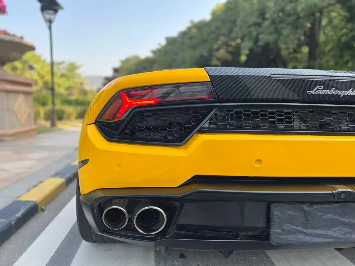 Lamborghini Huracán 2016 LP 600-4 Limited Edition фото 5