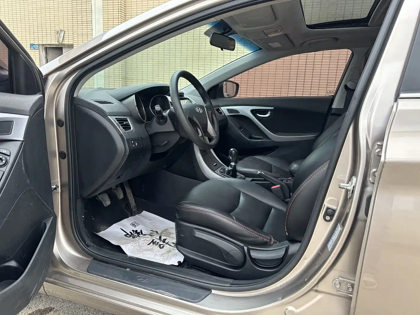 Hyundai Langdong 2015 1.6L Manual Premium фото 9