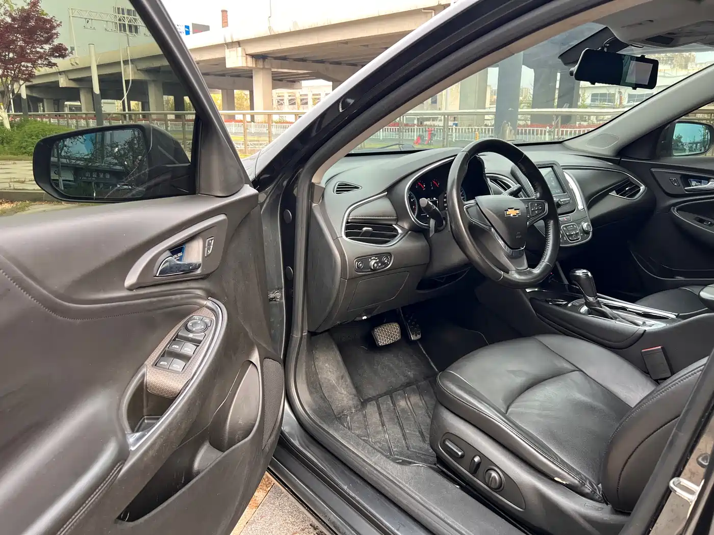 Chevrolet Malibu XL 2017 1.5T Auto Sport Edition фото 20