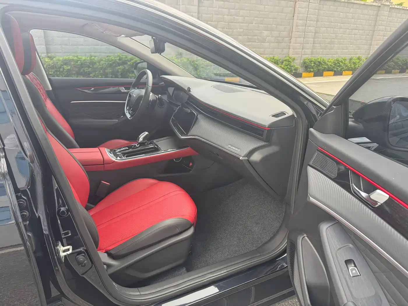 Dongfeng Aeolus Yixuan MAX 2021 2021 1.5T Super Cool Dad Edition