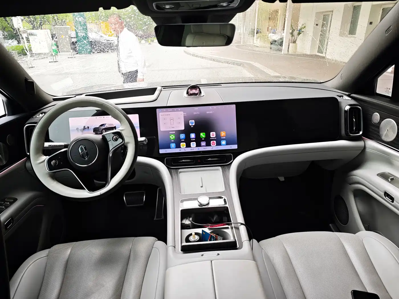 AITO Wenjie AITO M9 2024 Range Extender Ultra 52kWh 6-seater фото 7