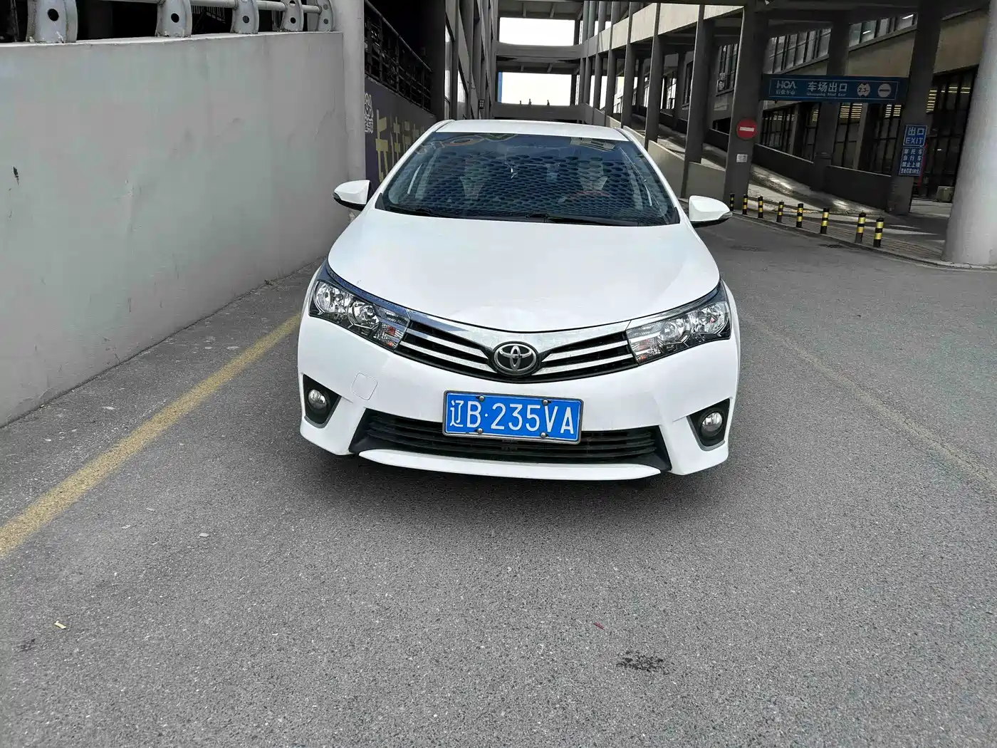 Toyota Corolla 2017 Facelift 1.6L S-CVT GL фото 8